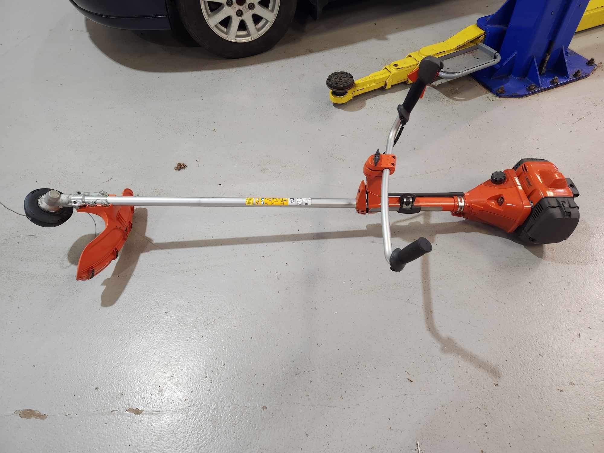 545RXT AutoTune Brush Cutter