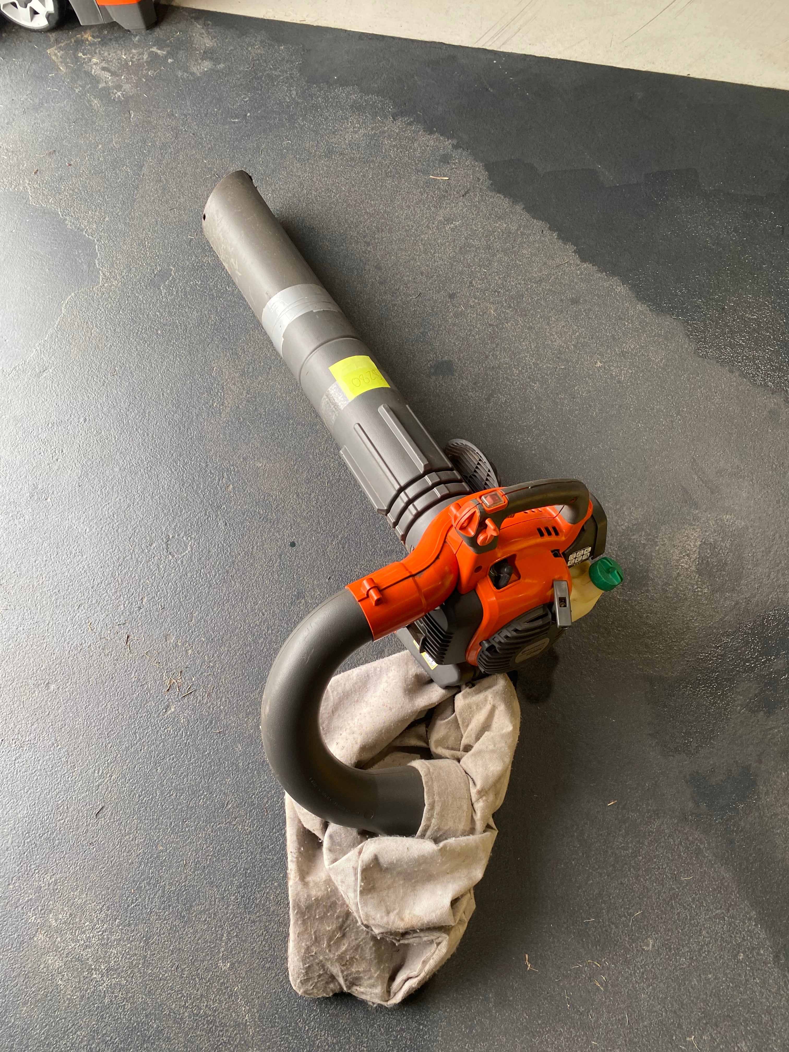 Husqvarna 125BVX Blower Vac