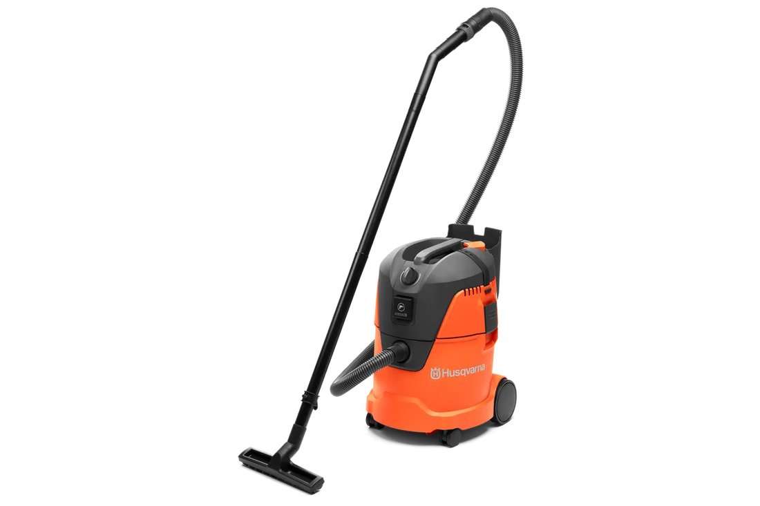 HUSQVARNA VACUUM CLEANER / W APPLIANCE SOCKET WDC 325L